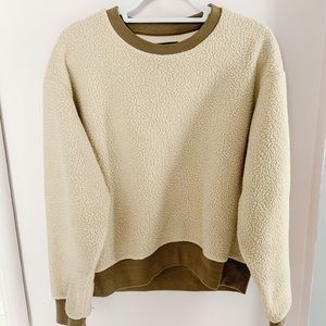 Quince Women’s Recycled Sherpa Crewneck Sweatshirt